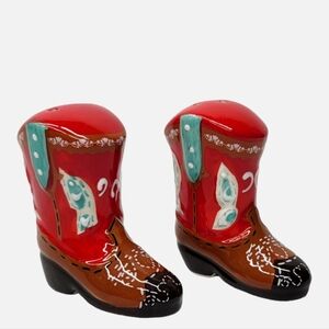The Pioneer Women Boots Salt & Pepper Shaker Set Western Cowboy Cowgirl NEW